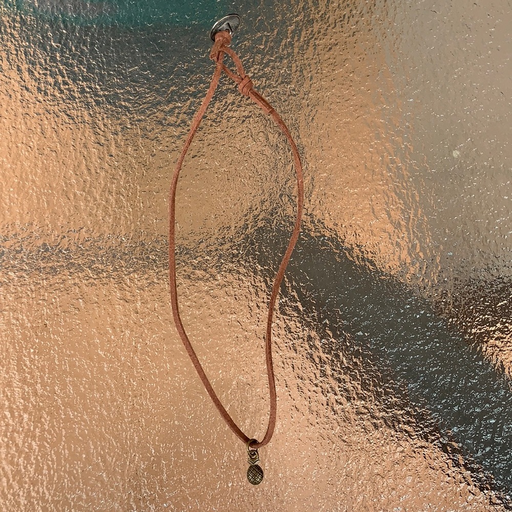 Pineapple choker